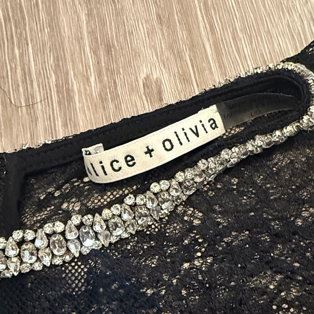 alice + olivia Vanita Embellished Neck Black Lace Crop Top Large - Picture 6 of 8